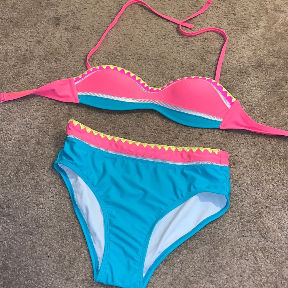Swim suit